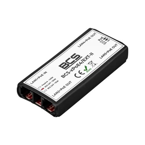 Na zdjęciu znajduje się czarny extender BCS XPOE4/EXT-II z białą etykietą, posiadający cztery porty LAN/PoE. Urządzenie jest przeznaczone do rozszerzania zasięgu sieci PoE.