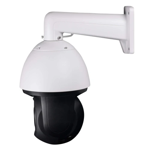 Na zdjęciu znajduje się biała, obrotowa kamera IP zamontowana na ściennym uchwycie. Kamera ma półkulisty kształt z czarną, ruchomą częścią dolną.