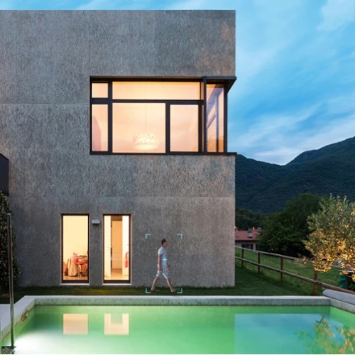 Draaibare IP Wi-Fi Camera EZVIZ H80x 4K, ColorFull