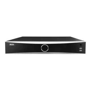 Czarny rejestrator IP BCS z centralnym przyciskiem i dwoma portami USB na przednim panelu. Urządzenie ma nowoczesny, minimalistyczny design.