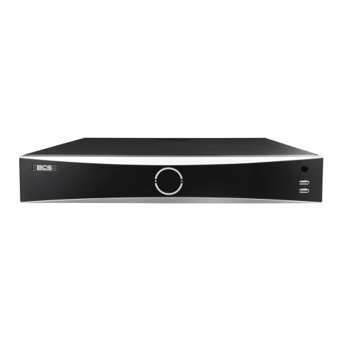 Czarny rejestrator IP BCS z centralnym przyciskiem i dwoma portami USB na przednim panelu. Urządzenie ma nowoczesny, minimalistyczny design.