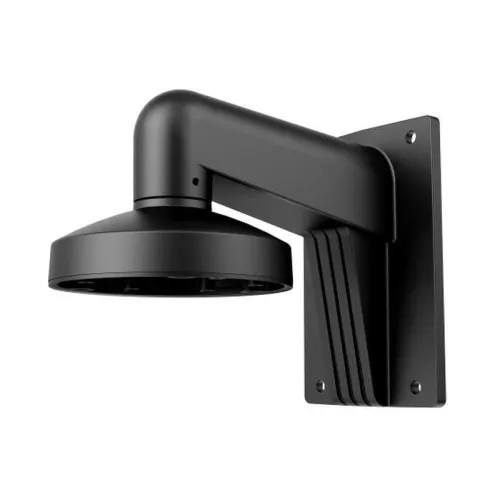 Czarny uchwyt kamery Hikvision DS-1473ZJ-135BLACK zamontowany na ścianie. Uchwyt ma prosty, nowoczesny design z solidną konstrukcją.