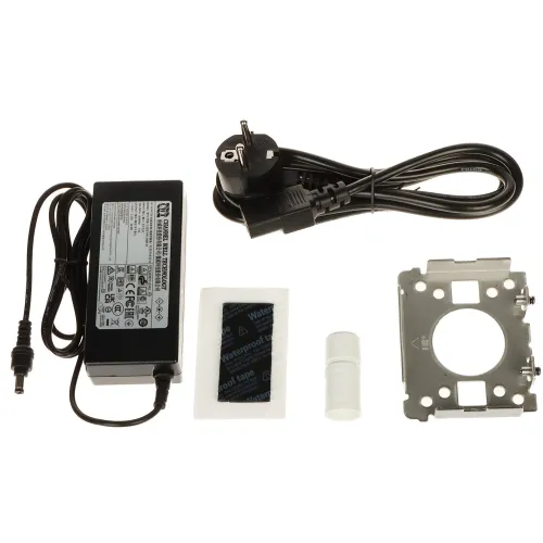 Na zdjęciu znajduje się zestaw akcesoriów, w tym zasilacz z kablem, uchwyt montażowy, taśma wodoodporna oraz mała plastikowa tubka. Elementy są ułożone na białym tle, co ułatwia ich wyraźne zobaczenie.