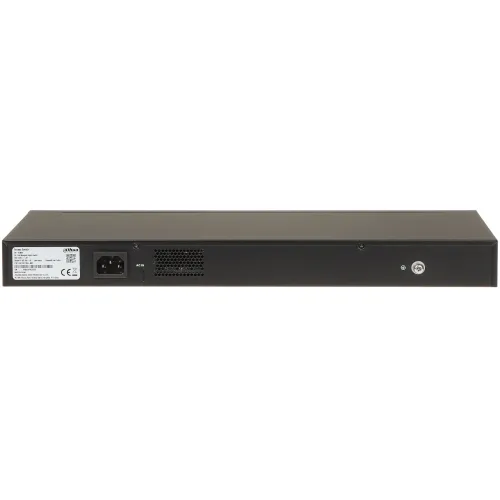 Zdjęcie przedstawia tylny panel urządzenia elektronicznego z portem zasilania, wentylacją i etykietą informacyjną po lewej stronie. Obudowa jest w kolorze czarnym, a na środku znajdują się otwory montażowe.